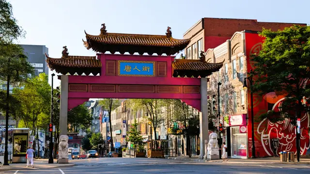 Montreal Around the City photo 17
