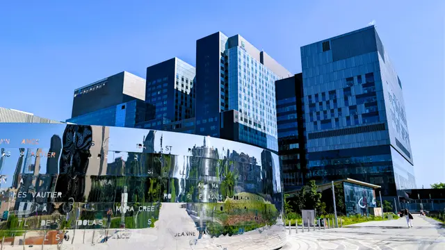 Montreal Around the City photo 18