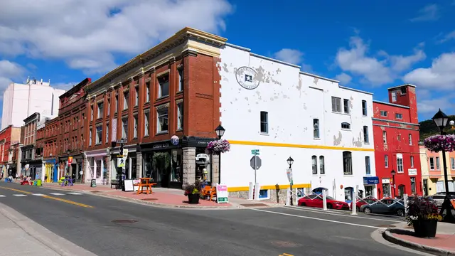 Newfoundland Downtown St. John's photo 26