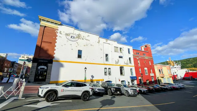 Newfoundland Downtown St. John's photo 32